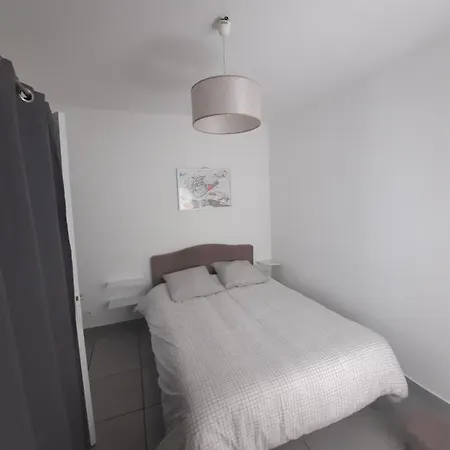 Agreable T2 Proche Centre * ニーム