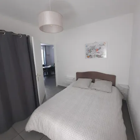 Agreable T2 Proche Centre ニーム